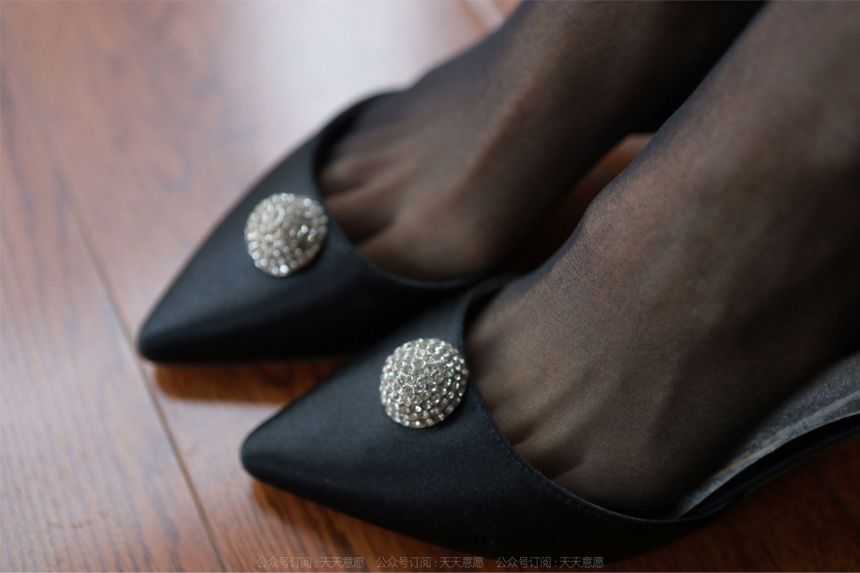 IESS异思趣向 2022.03.26 丝享家1040：美子《沙发上的黑丝》